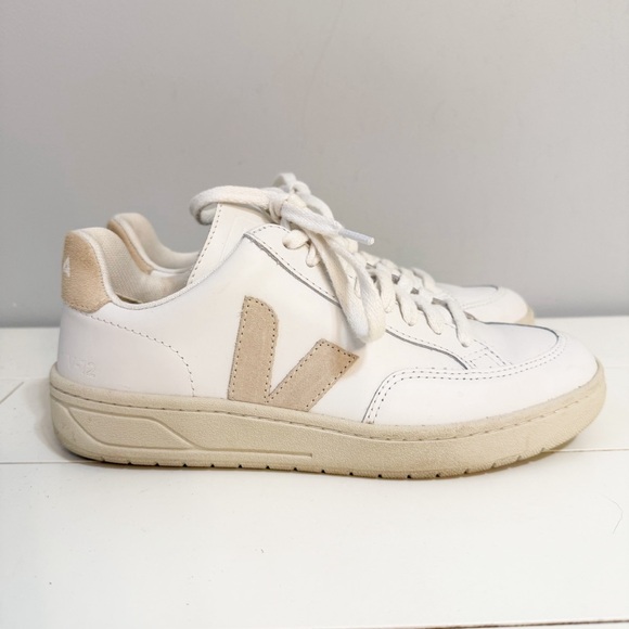 Veja Shoes - Veja V-12 Leather Lace Up Sneakers White Tan Size